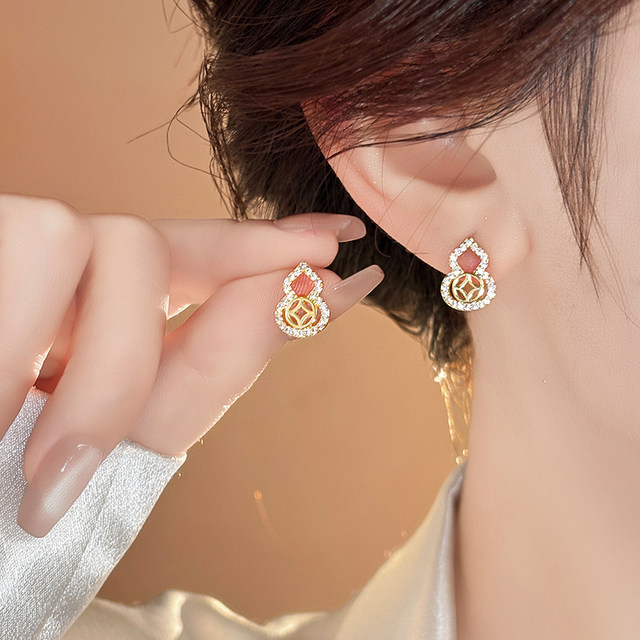 
Xuanxue Wangcai gourd earrings unique 2025 new niche earrings gold retro earrings for women high-end and light luxury