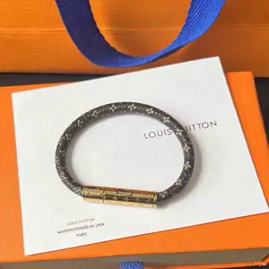 Shop Louis Vuitton Lv volt multi bracelet, yellow gold (Q95954) by