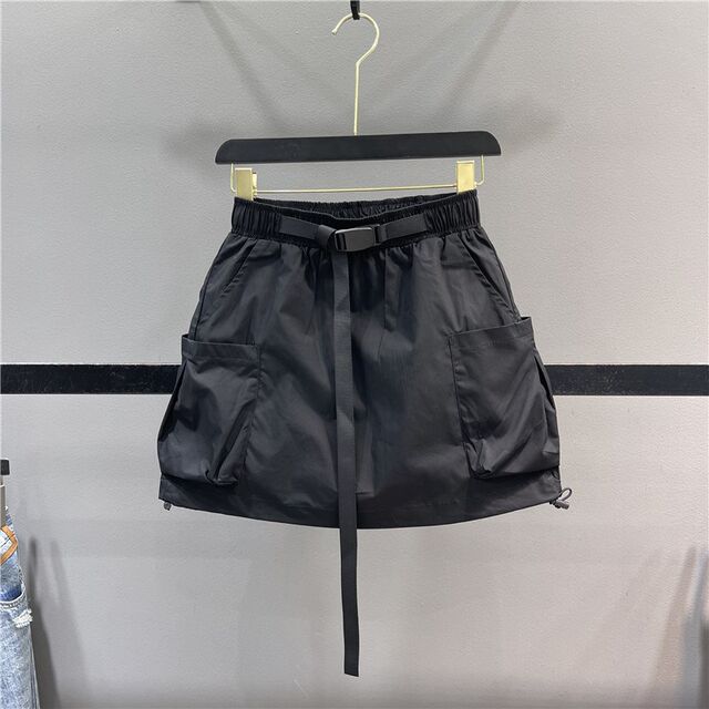 Large pocket worker skirt female 2024 summer new loose waist tape rope thinner A -line casual sports skirt

