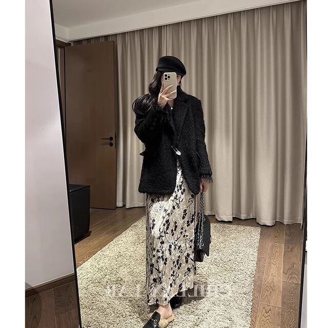 Retro champagne golden print velvet skirt women autumn and winter mid -length A -line skirt high waist and thin large umbrella skirt