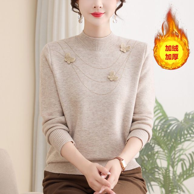 Middle-aged mother's winter clothing plus velvet thickened knitted sweater middle-aged and elderly women's loose three-dimensional fashion warm top