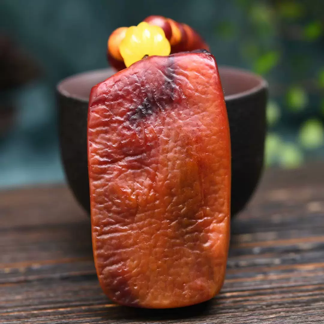 天然蜜蜡吊坠灰琥珀龙涎香挂坠正品原石无事牌