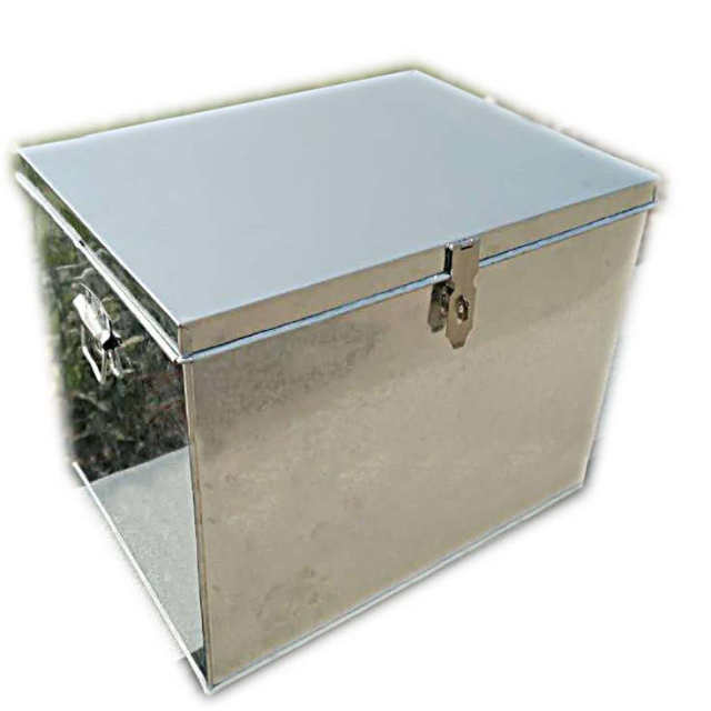 Household hardware storage box tin money box small tin box mobile phone storage box tin box rectangular iron box with lock