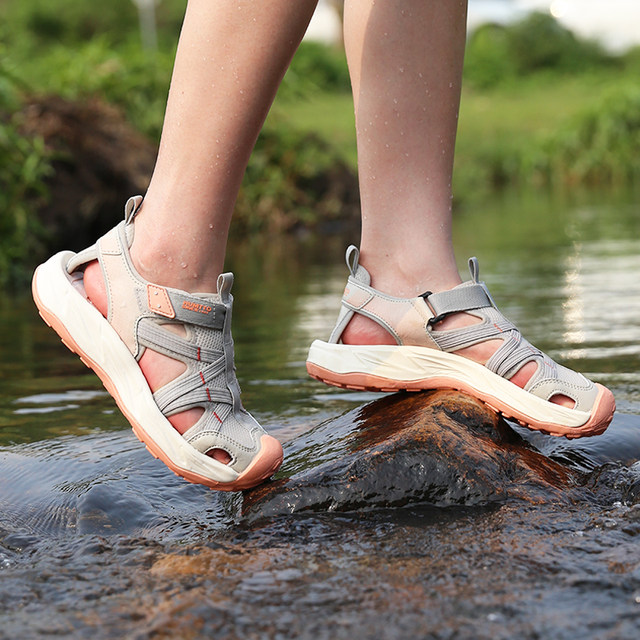 Harutu Beach Shoes for Women in Summer New Outdoor Leisure Wading Sports Sandals Non-slip Tracking Shoes Velcro Women's Shoes
