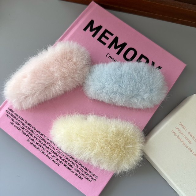 New autumn and winter style fluffy and soft ins big hair clip Korean super fairy plush hair accessories cute girl bb edge clip
