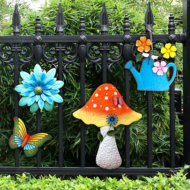 Outdoor garden garden flower kindergarten kindergarten balcony courtyard layout gardening wall landscape decorative flower wall hanging pendant