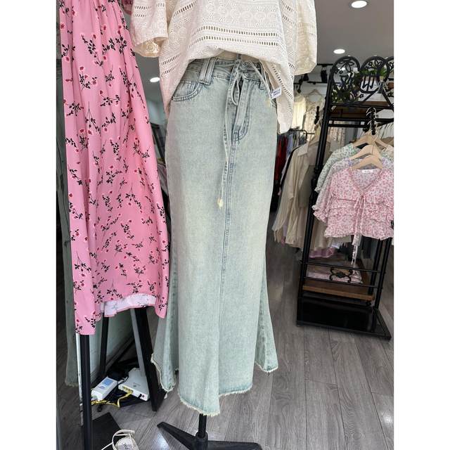 Hong Kong style retro summer old design niche fur edge fishtail skirt mid-length skirt denim skirt women
