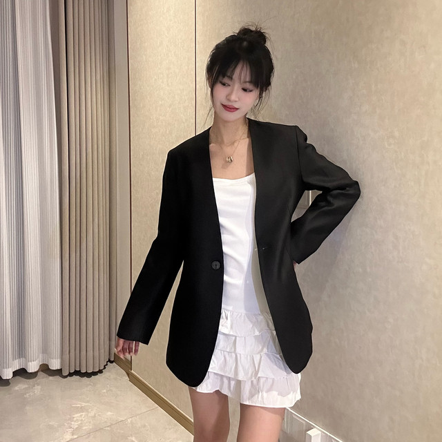 Collarless white suit women's jacket thin high-end 2025 spring and summer new V-neck slim fit slim temperament top