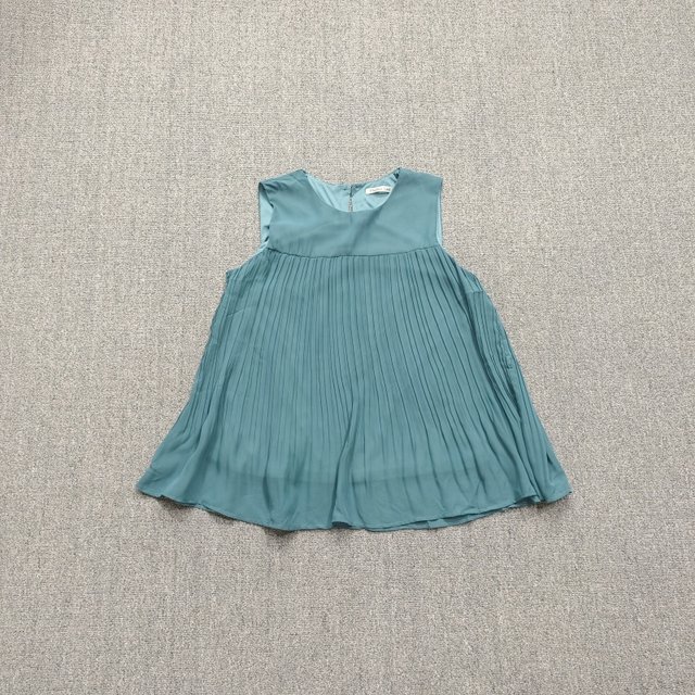 Daily single spring and summer square collar sleeveless polka dot waist pleated sexy large size loose slimming rear button hollow chiffon shirt
