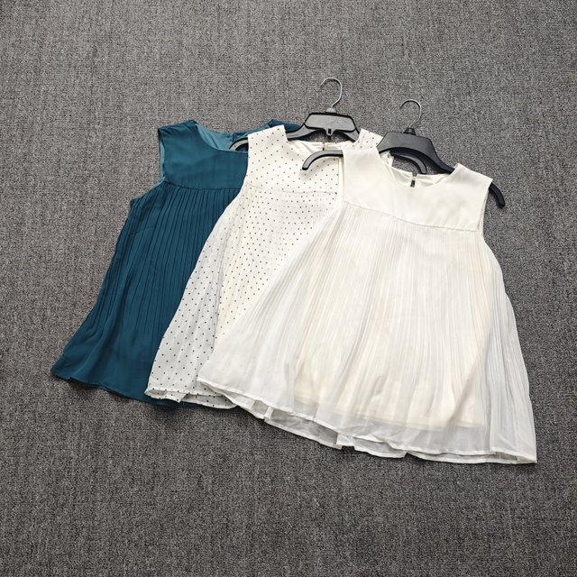 Daily single spring and summer square collar sleeveless polka dot waist pleated sexy large size loose slimming rear button hollow chiffon shirt