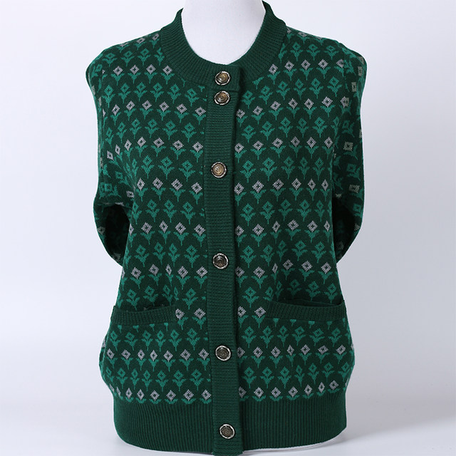 Middle-aged and elderly women's autumn cardigans 60 and 70 years old mother's sweater thickened old lady's wool coat grandma's top clothes