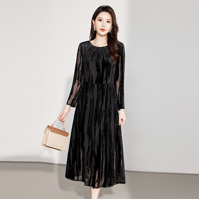 
Hangzhou Silk Velvet Dress Women's 2025 Autumn and Winter Silk Long Skirt Waist Slimming Mother's Wear Mulberry Silk Skirt