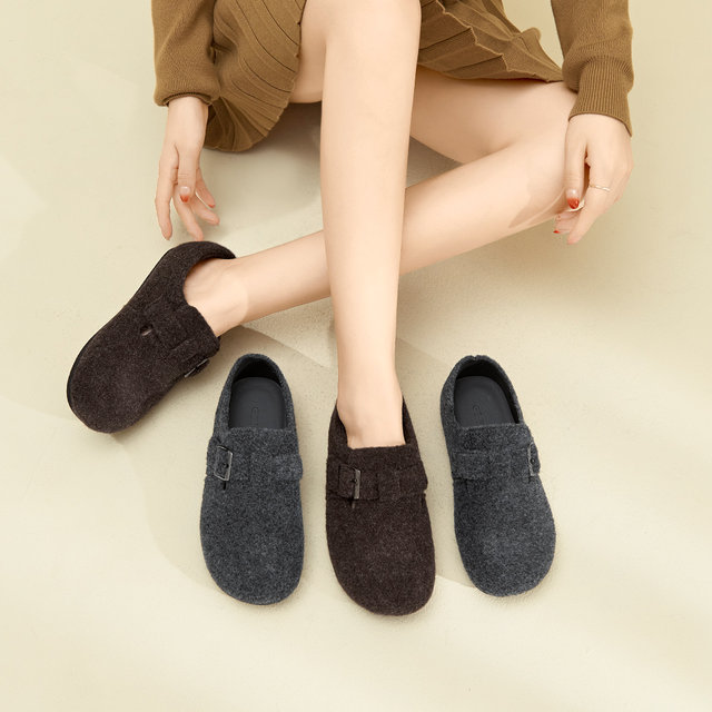GOMEQI Velvet Birkenstock Shoes Women's 2025 New Autumn and Winter Thickened All-Inclusive Furry Shoes Commuting Flat Shoes