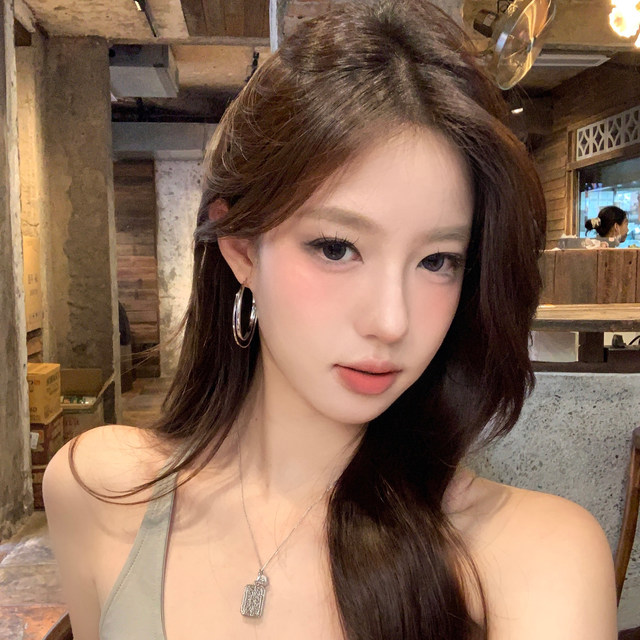 Minimalist silver double-layer large hoop earrings versatile square and round face plain hoop ear clip earrings