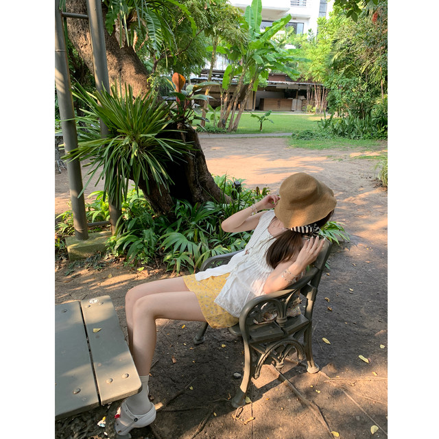 ASHENONLINE Monet Garden Yellow Floral Short Skirt Women Korean Gentle Summer Temperament A-line Skirt
