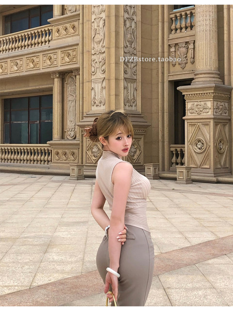 Dfzbstore Light mature woman showed chest, waist deep V knitted vest/lengthened and extended elastic suit pants
