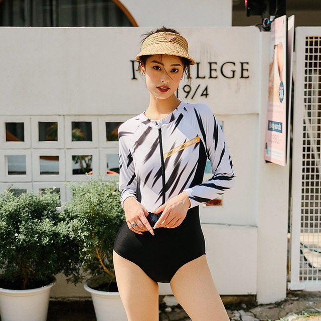 Yimeishan one-piece swimsuit women's long-sleeved 2025 new slim swimming pool professional sports triangle adult hot spring