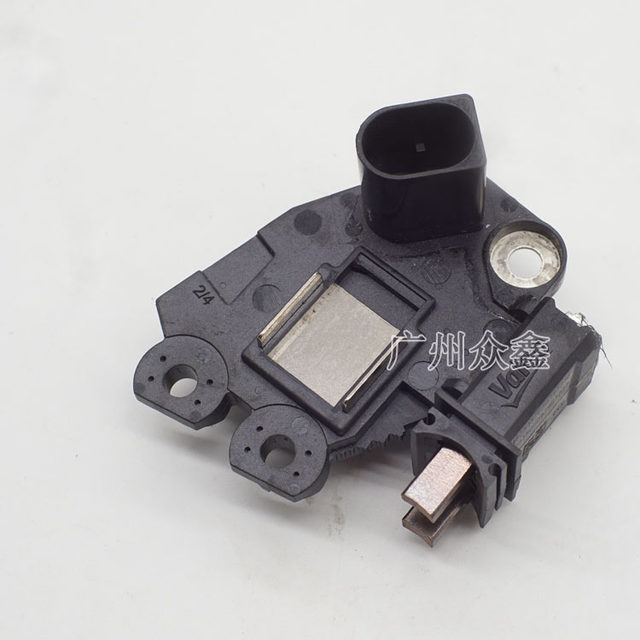 
POLO Jetta Lavida Passat Tuanguan Santana Maitan generator regulator carbon brush