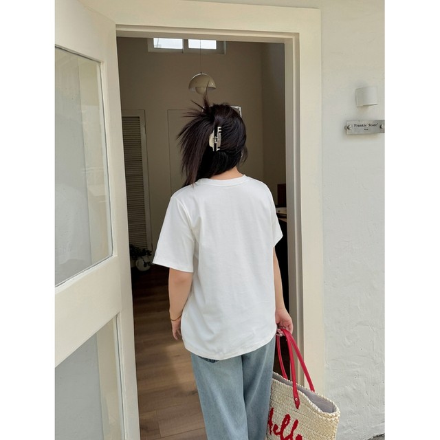 2025 Spring New Fat Sister 200Jin [Jin equals 0.5 kg] Large Size Fashion Embroidered Round Neck Short Sleeve T-shirt Loose White Black Trendy