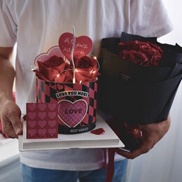 214 Valentine's Day Rose Cake Decoration Rose Red I love you around forever together billboard