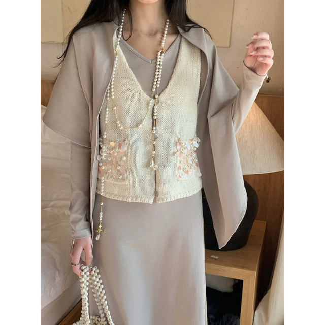 Thecoco various ways to wear two-piece shawl knitted dress for women's spring soft slim fit and slim skirt
