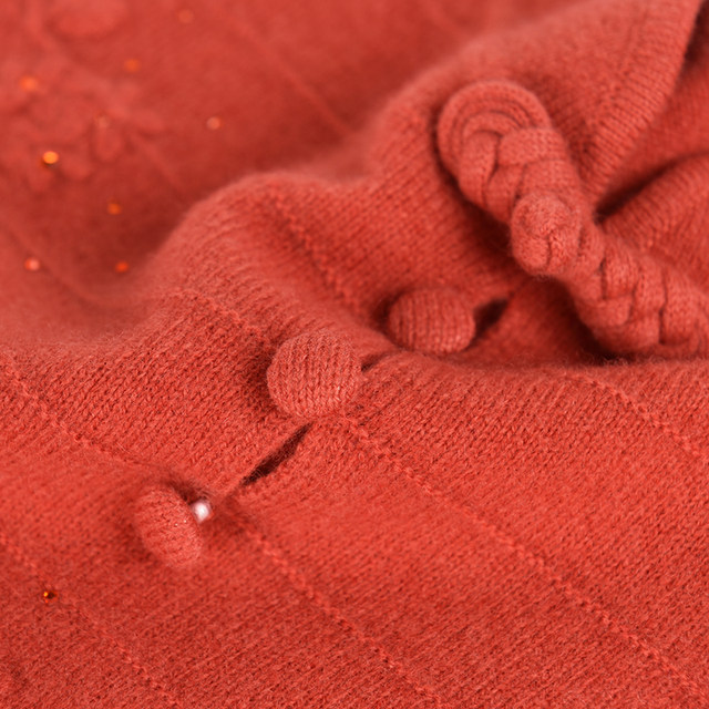 Middle-aged and elderly mothers in autumn and winter clothes, cheongsam collar knitted shirt, fashionable pullover sweater, spring and autumn 100 pure wool top
