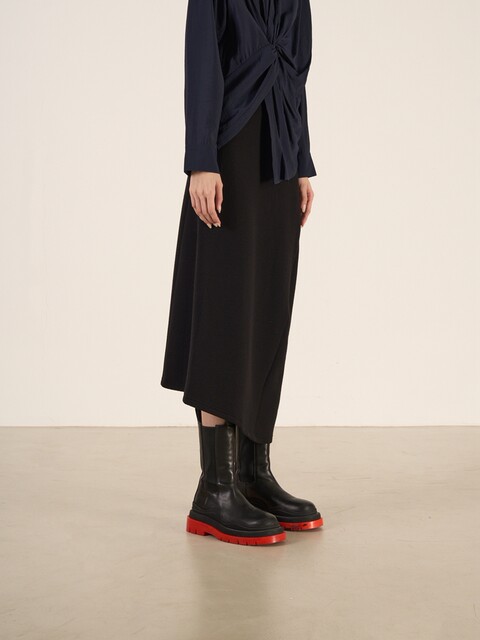 LANVIVIER irregular three-dimensional tailoring bubble air cotton texture high waist asymmetric skirt autumn and winter