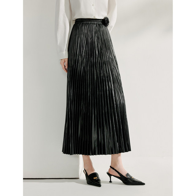 Inman design pleated PU pleated skirt for women in spring 2025 new high-end a-line midi skirt
