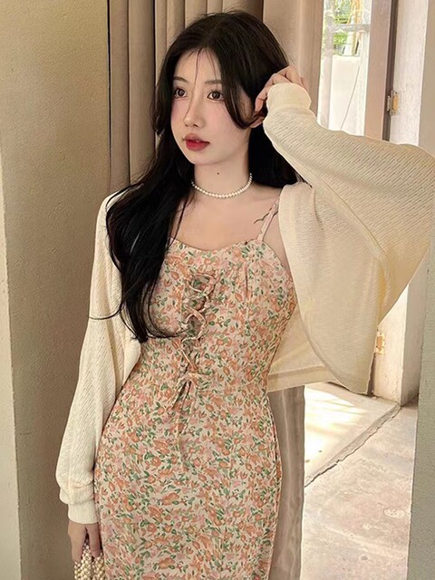 Large size fat sister hollow knitted cardigan jacket Female spring and autumn new covers with shawl shirt sunscreen shirt
