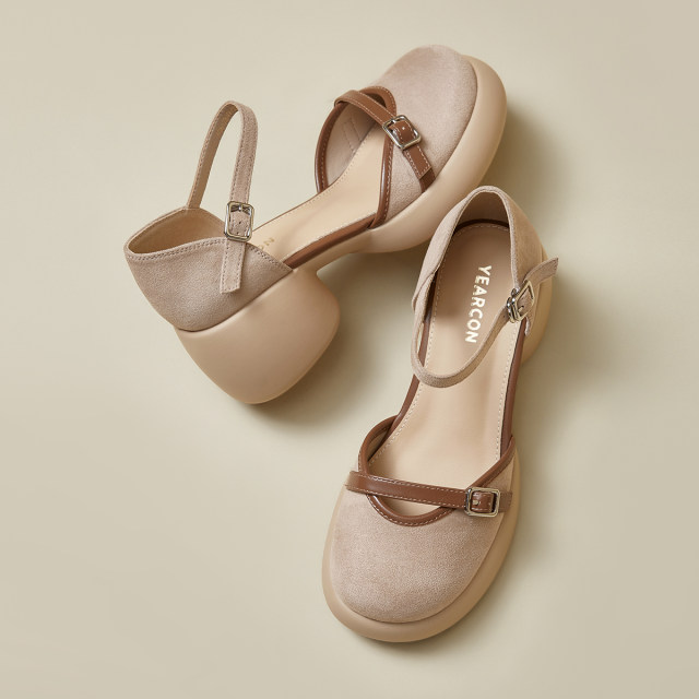 
Yierkang Baotou hollow sandals for women 2025 summer new thick heel Mary Zhen shoes mother shoes thick sole high heels