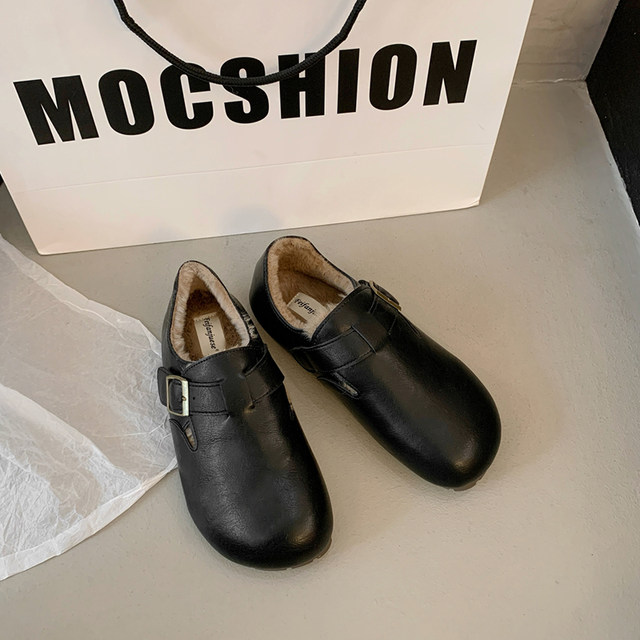 Retro small leather shoes for women in autumn and winter plus velvet 2025 new fashion soft soles that are not tiring to keep feet warm and casual Birkenstock shoes