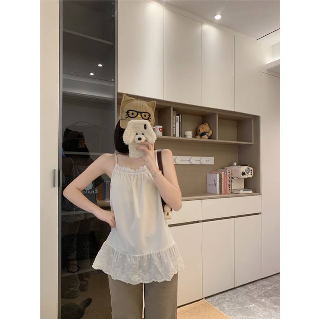 Versatile artifact, lace inner suspender princess style sexy sleeveless lace camisole