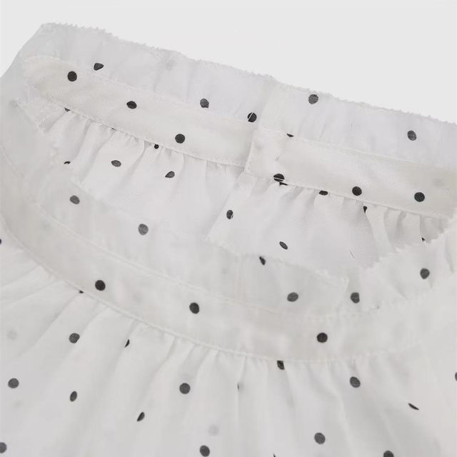 'Clear Mambo' French decorative white polka dot short-sleeved shirt
