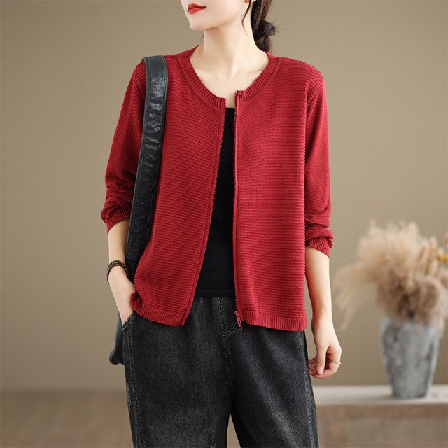 Literary round neck cotton knitted cardigan for women in autumn, casual and lazy style, large size long-sleeved sweater short jacket trendy
