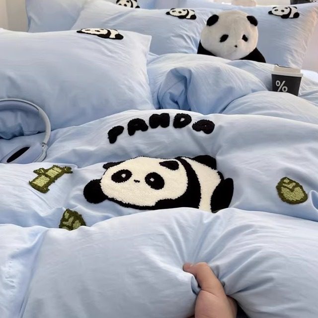 
Class A pure cotton four-piece cartoon towel embroidered quilt cover skin-friendly washed cotton student dormitory maternal and infant grade bedding