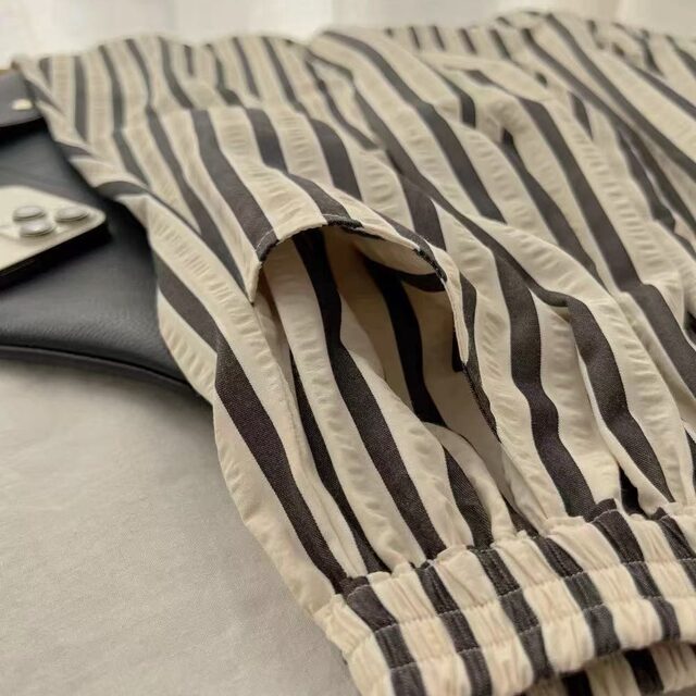 Japanese retro striped textured skirt for women 2025 spring and autumn design high waist slim drooping a-line umbrella skirt
