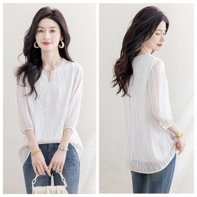 Silk Cypress Stripe Shirt 2025 Spring New Women's Lace Spliced ​​Temperament Commuting Fashion Seven-Cross Sleeve Top