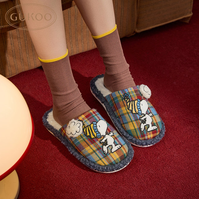 
Gukoo/Fruit Shell Slippers Women's Winter Snoopy Joint Brand New Style Plush Wear Warm Women's Home Cotton Slippers