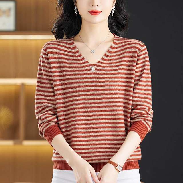 Extra large size spring and autumn new V-neck striped sweater for women loose wool base shirt fat mother thin knit top
