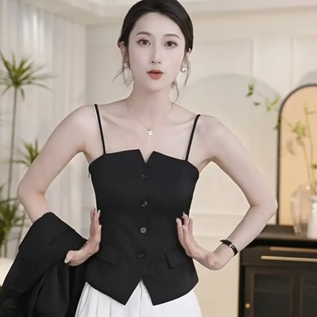 Black vest vest women 2025 summer new fashion high-end temperament suit inner strap slim body
