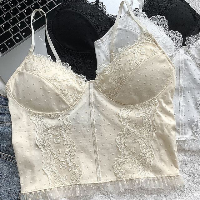 Pure sexy hot girl style lace suspender women's 2024 spring and summer new style backless pleated wood earrings with chest pad beautiful back vest