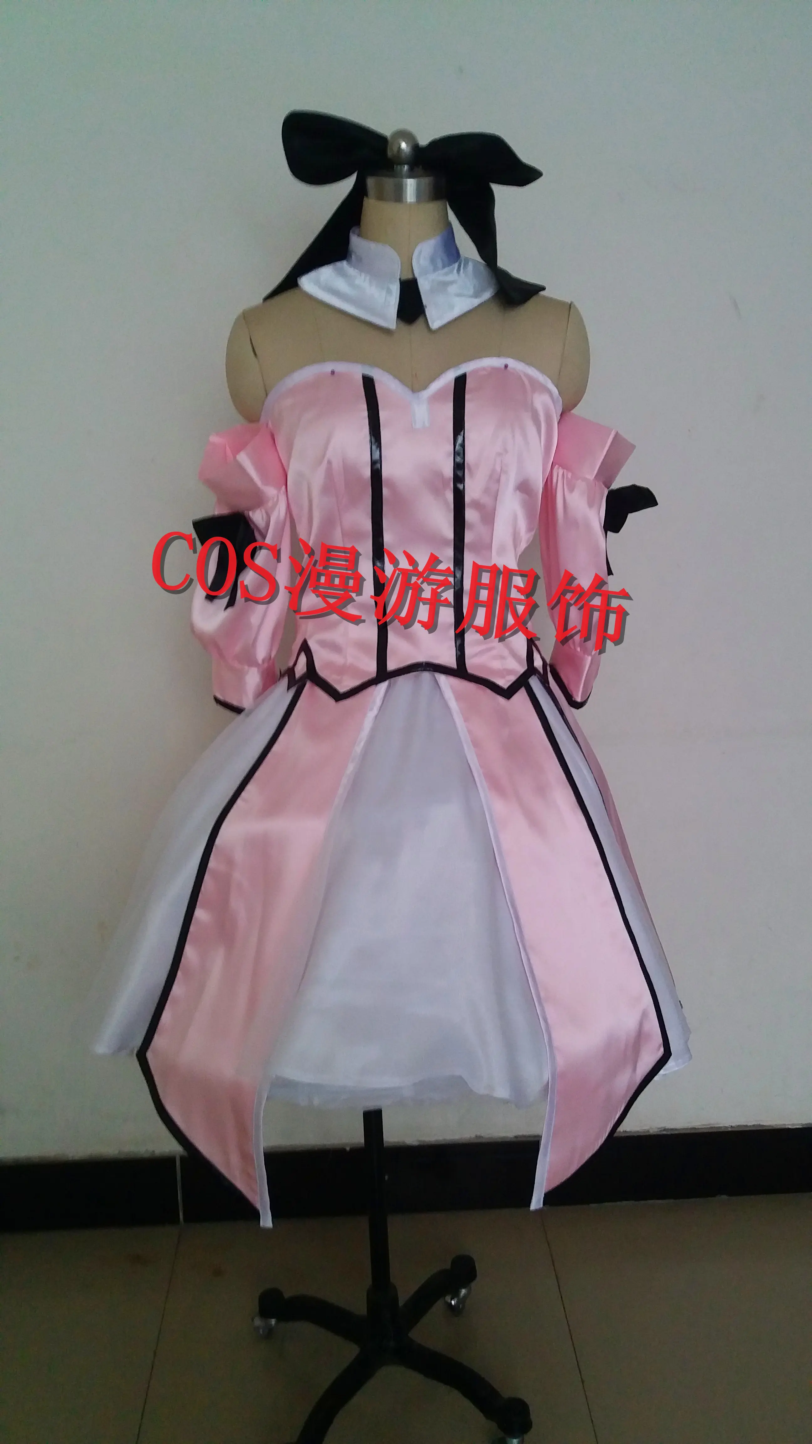 命运之夜fate Unlimited Codes Saber Lily理想乡cosplay服装衣服