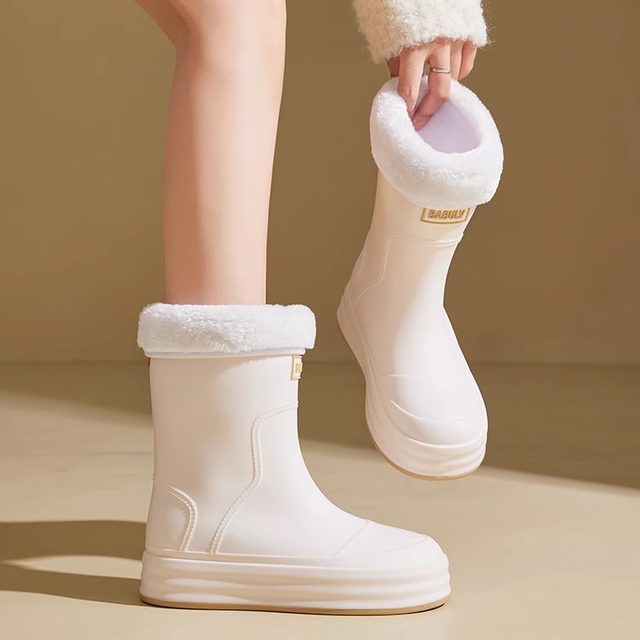 
Fashionable rain boots for women new style mid-tube wear-out adult tie-out warm wear-resistant rubber shoes water shoes waterproof anti-slip rain boots