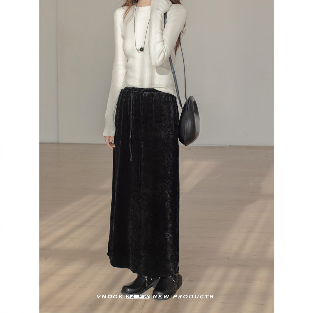 VNOOK velvet slit skirt for women in autumn and winter 2024 new draped retro elastic mid-length A-line long skirt