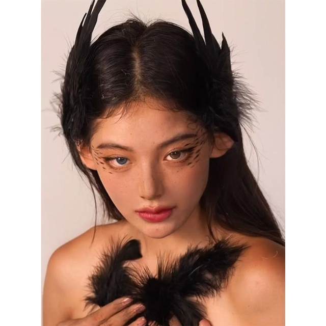 Black swan feather hair clip for women dark sweet cool side clip side clip Halloween black angel wing headdress hair accessories