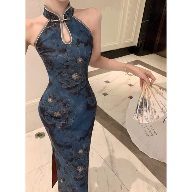 The new Chinese national style tither the satin digging shoulder to improve the slim cheong cheong cheong cheongs, the waist dress, the long skirt of the Lanling King
