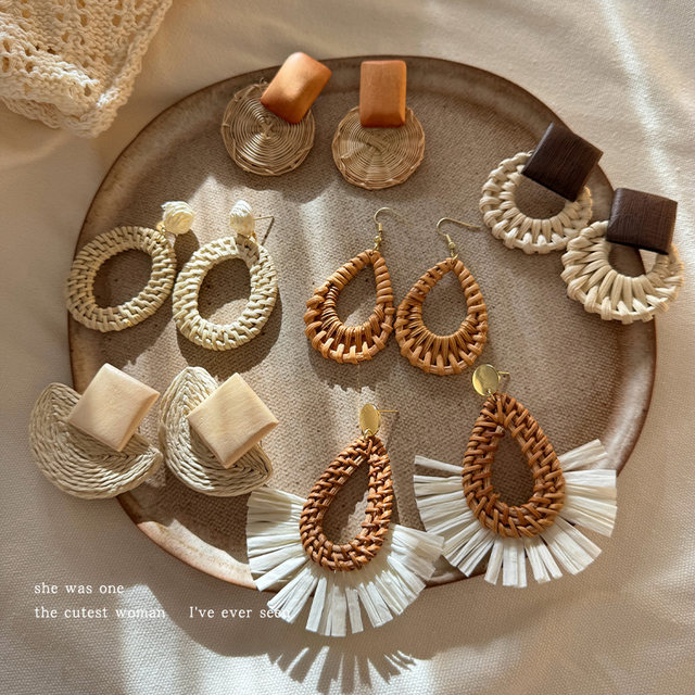 Exaggerated geometric round rattan earrings for women wooden splicing earrings earrings Bohemian vacation style earrings ear hooks