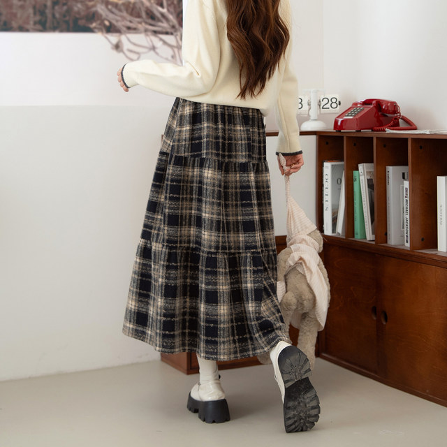 Tang Shi skirt for women 2024 autumn and winter new high-waisted slim plaid long skirt versatile wool thick cake skirt qz
