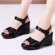 Sandalias de cuña de marca para mujer, novedad de verano 2025, sandalias con plataforma y suela suave y gruesa, cómodas sandalias con punta abierta y tacón medio con Velcro