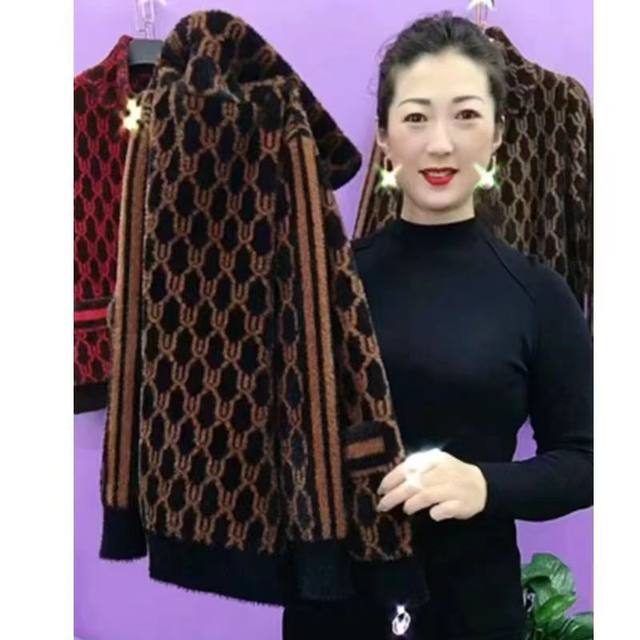 New autumn and winter style middle-aged and elderly mothers' imitation mink velvet knitted tops temperament women's lapel zipper versatile jacket
